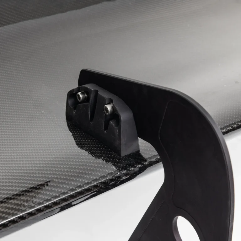 Carbon fiber rear wing